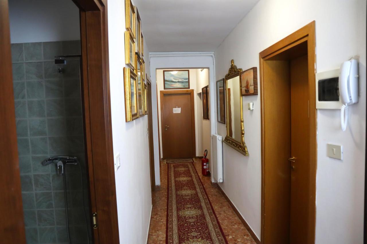 Venice Rainbow Apartment Екстериор снимка